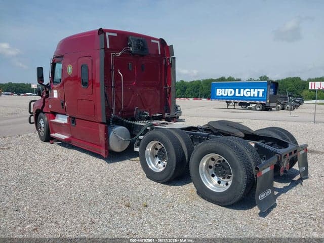 2023 FREIGHTLINER NEW CASCADIA 126 3