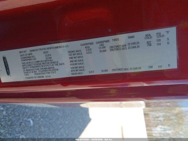 2023 FREIGHTLINER NEW CASCADIA 126 9