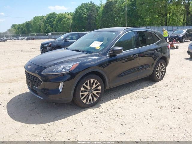 2020 FORD ESCAPE TITANIUM 2