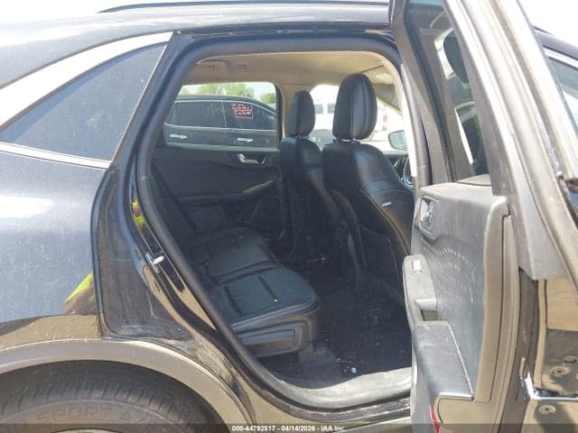 2020 FORD ESCAPE TITANIUM 8