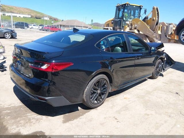 2026 TOYOTA CAMRY SE 4