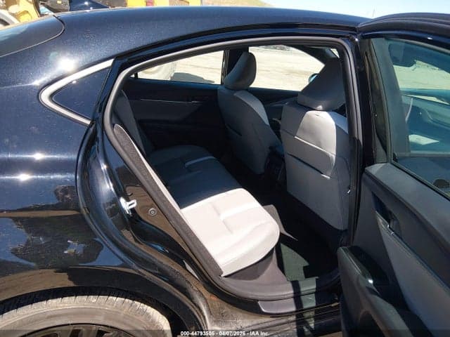 2026 TOYOTA CAMRY SE 8