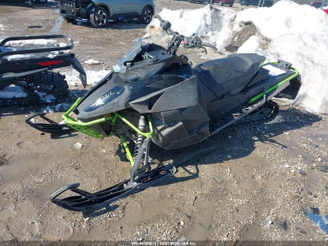 2017 ARCTIC CAT ZR 8000 2