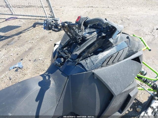 2017 ARCTIC CAT ZR 8000 5