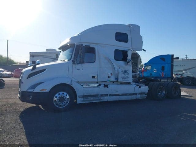 2019 VOLVO VNL 12