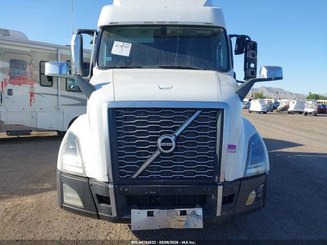 2019 VOLVO VNL 9