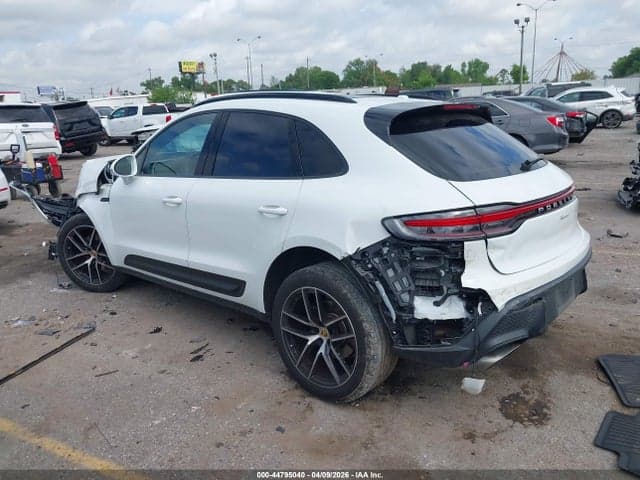 2023 PORSCHE MACAN T 3
