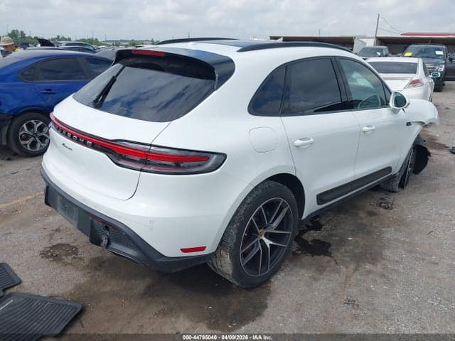 2023 PORSCHE MACAN T 4