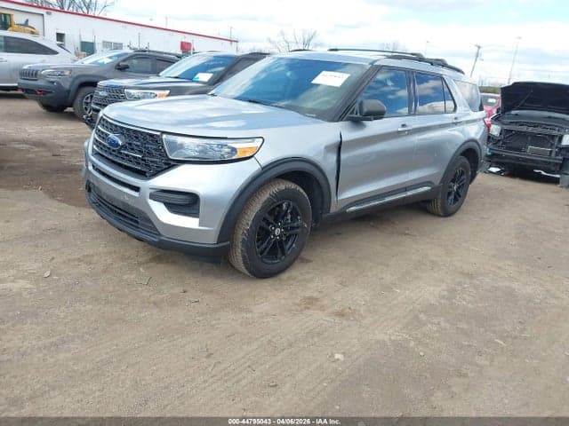 2020 FORD EXPLORER XLT 2