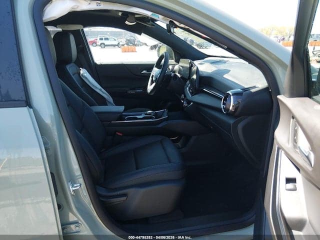 2026 CHEVROLET EQUINOX FWD LT 5
