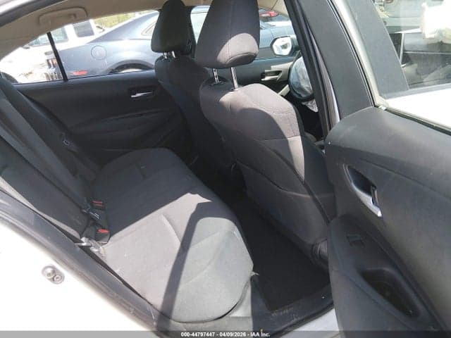 2021 TOYOTA COROLLA LE 8