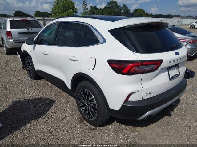 2024 FORD ESCAPE PHEV 3
