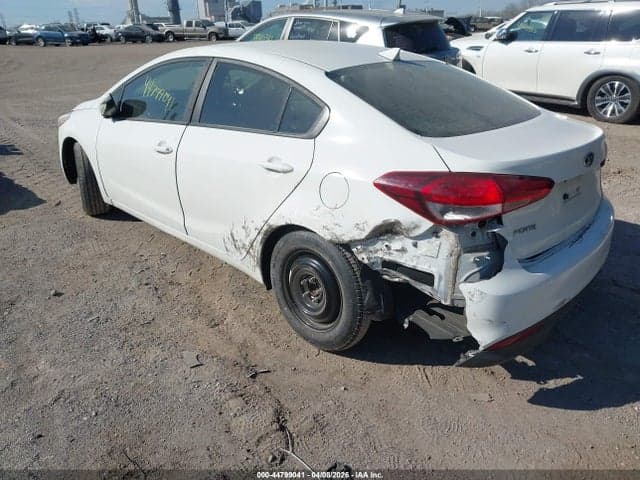 2017 KIA FORTE LX 3