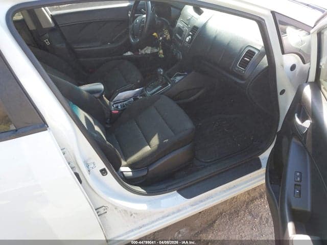 2017 KIA FORTE LX 5