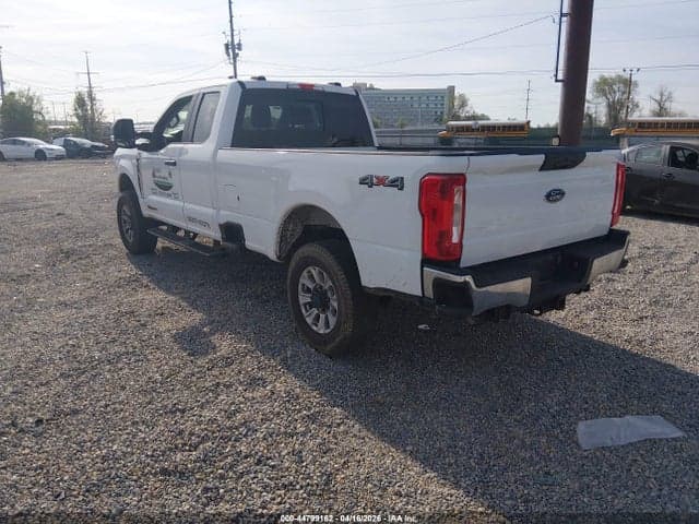 2023 FORD F-350 XL 3