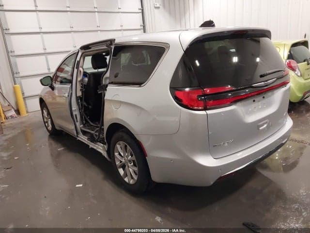 2024 CHRYSLER PACIFICA TOURING L AWD 3