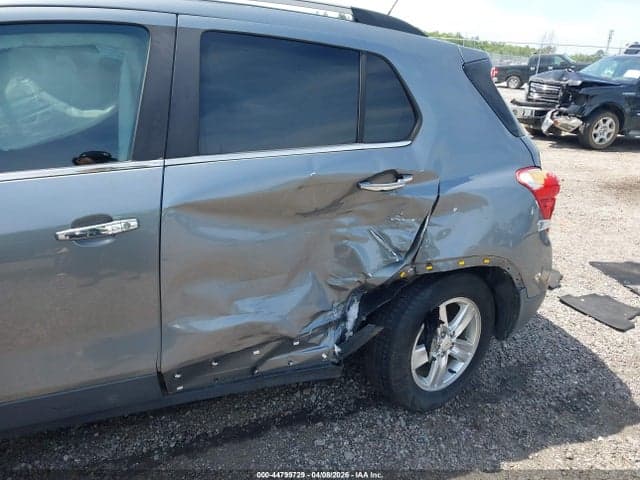 2019 CHEVROLET TRAX LT 6