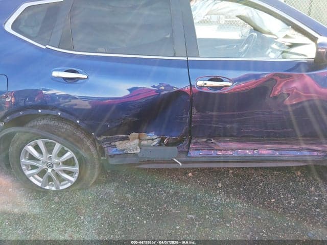 2019 NISSAN ROGUE SV 6