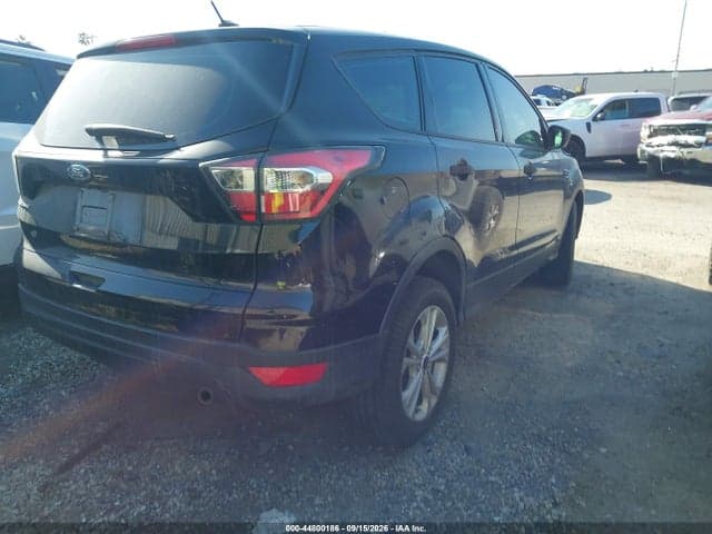 2017 FORD ESCAPE S 4