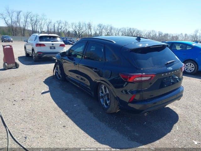 2023 FORD ESCAPE ST-LINE 3