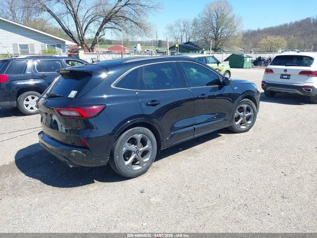 2023 FORD ESCAPE ST-LINE 4