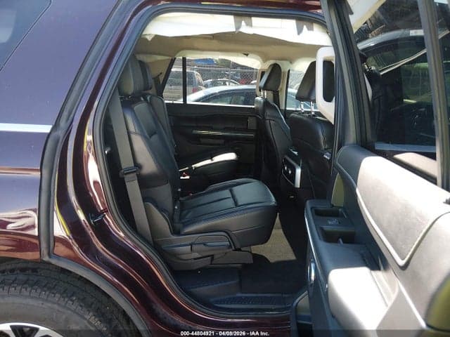 2024 FORD EXPEDITION XLT 8