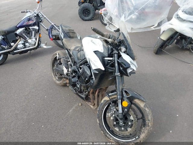 2022 KAWASAKI ZR900 2