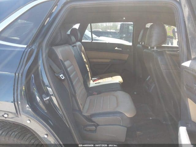 2021 VOLKSWAGEN ATLAS CROSS SPORT 3.6L V6 SEL PREMIUM R-LINE 8
