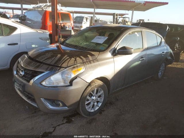 2018 NISSAN VERSA 1.6 SV 2