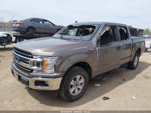 2019 FORD F-150 XLT 2