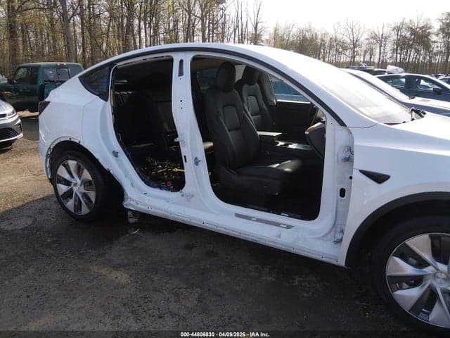 2022 TESLA MODEL Y LONG RANGE DUAL MOTOR ALL-WHEEL DRIVE 6