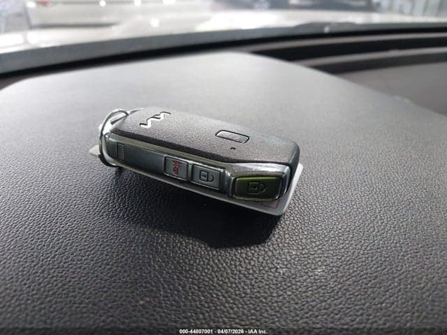 2023 KIA SORENTO S 11