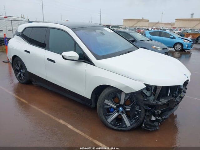 2025 BMW IX XDRIVE50 1