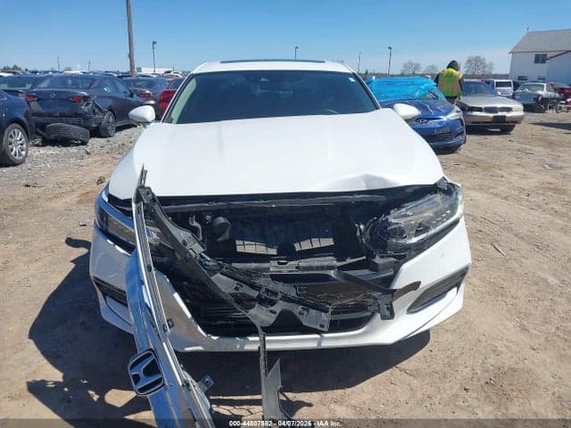2018 HONDA ACCORD TOURING 12