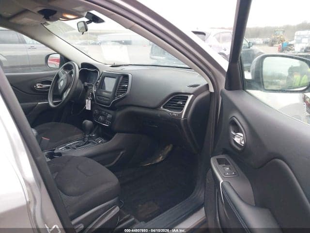 2019 JEEP CHEROKEE LATITUDE 4X4 5