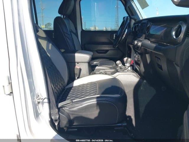 2020 JEEP WRANGLER UNLIMITED SAHARA 4X4 5