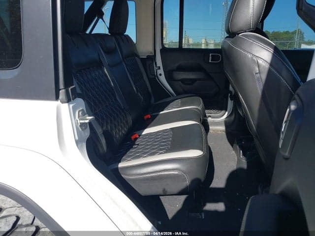 2020 JEEP WRANGLER UNLIMITED SAHARA 4X4 8