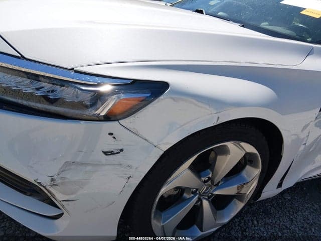 2018 HONDA ACCORD TOURING 17