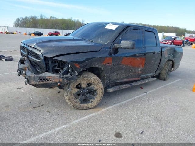 2018 RAM 1500 EXPRESS 4X4 5'7 BOX 2