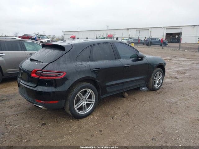 2017 PORSCHE MACAN 4