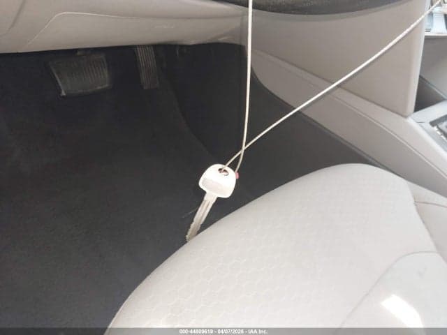 2019 HYUNDAI ELANTRA SE 13