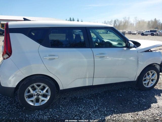 2022 KIA SOUL LX 14