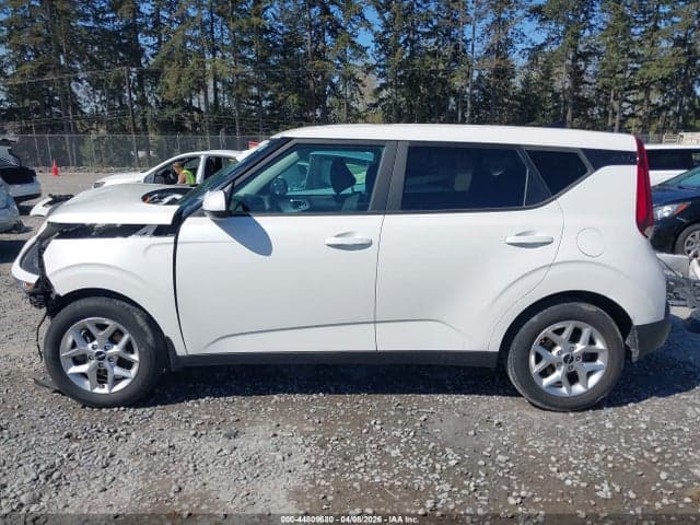 2022 KIA SOUL LX 15