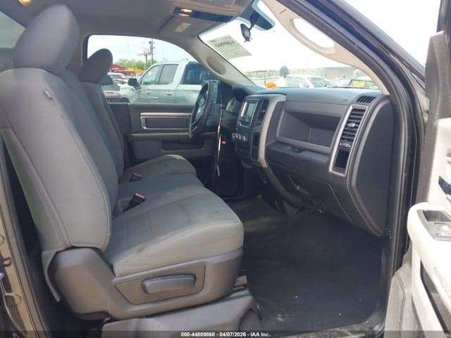 2017 RAM 1500 EXPRESS 4X2 6'4 BOX 5