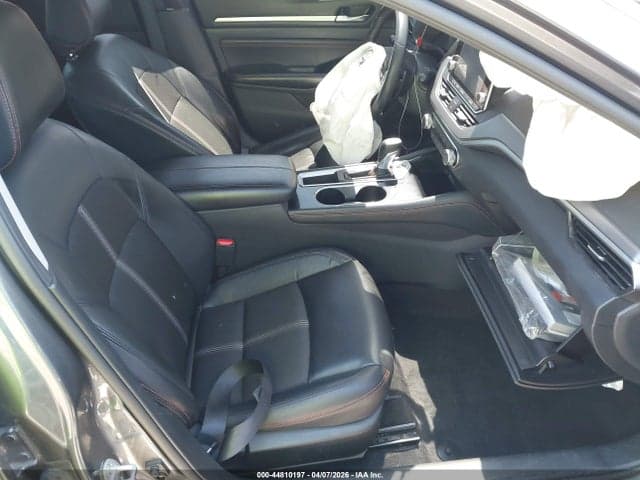 2023 NISSAN ALTIMA SR FWD 5