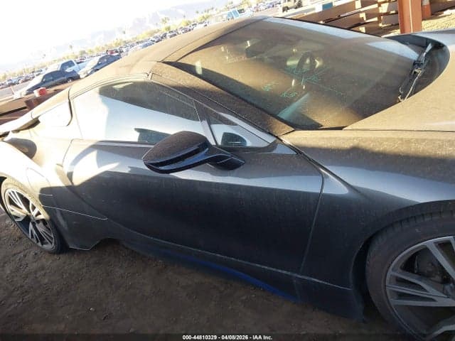 2019 BMW I8 13