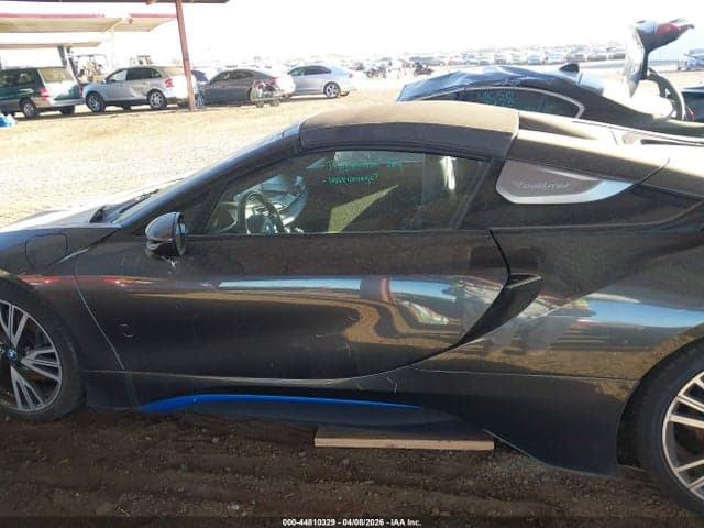 2019 BMW I8 14