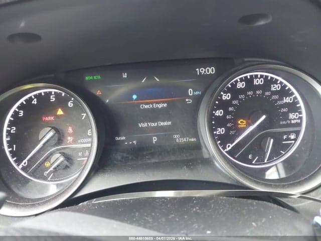 2021 TOYOTA CAMRY SE AWD 7
