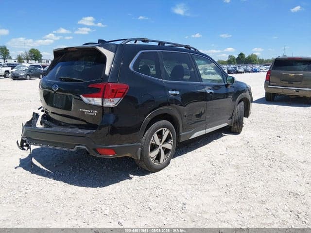 2019 SUBARU FORESTER TOURING 4