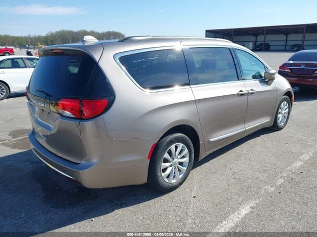 2017 CHRYSLER PACIFICA TOURING-L 4